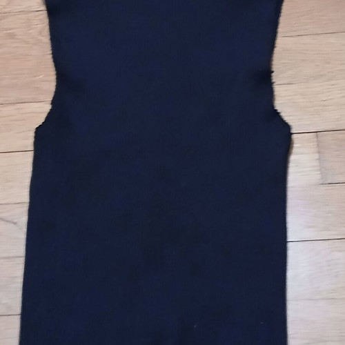 Black knitted top with silver details size XS like new