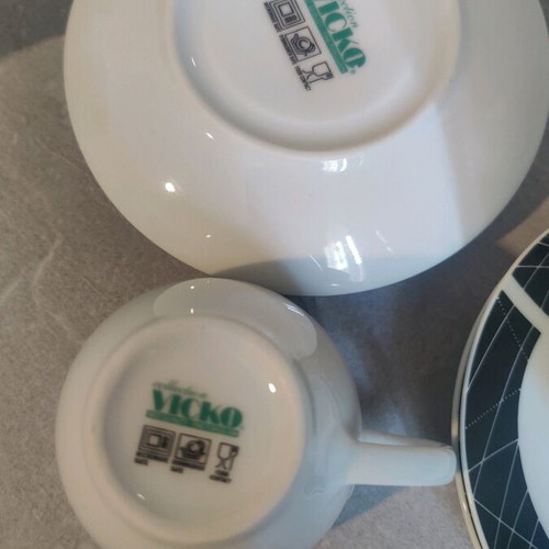 Vicko tea set like new