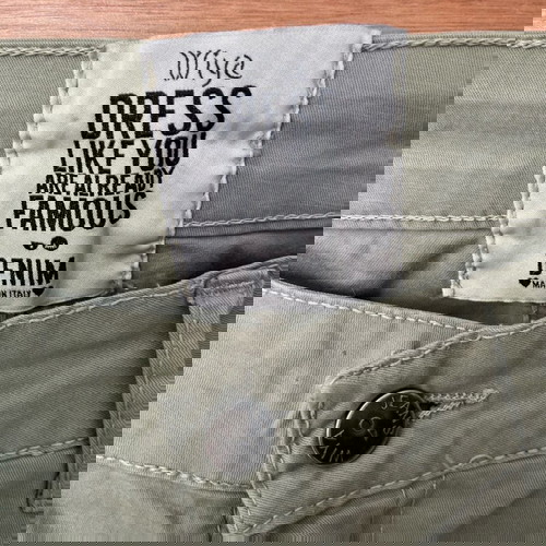 Wiya зелен дамски панталон размер S в отлично състояние