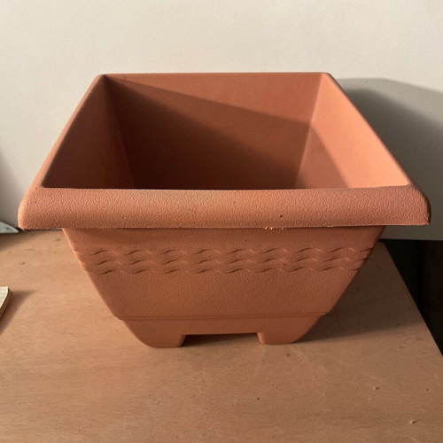 Plastiken plastic planter in ceramic color 26x26x20 new