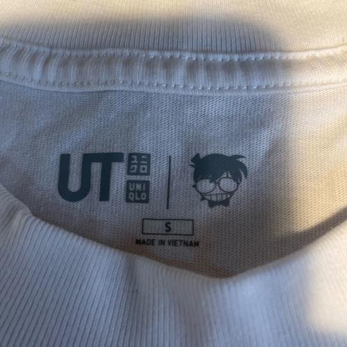 Detective Conan t-shirt Uniqlo like new, size S