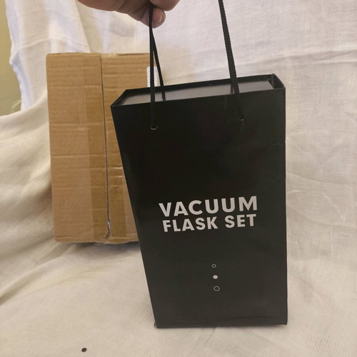 Vacuum Bottle Set 500ml with 3 Mint Cups, New