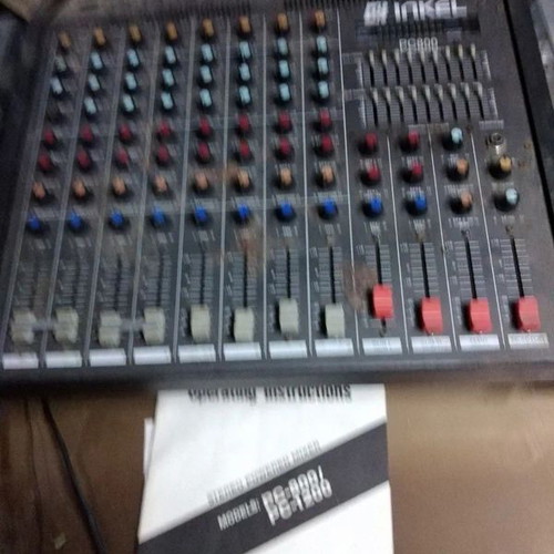 Technics SL-1200MK2 set used with Inkel mixer and professional speakers
