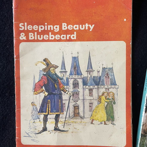 Oxford and Longman Readers English books used, pack of 2