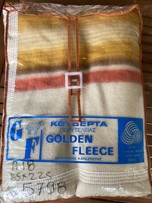 Blanket ecru new, 100% wool, size 165 x 225