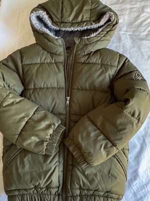 Benetton kids jacket with lining green like new