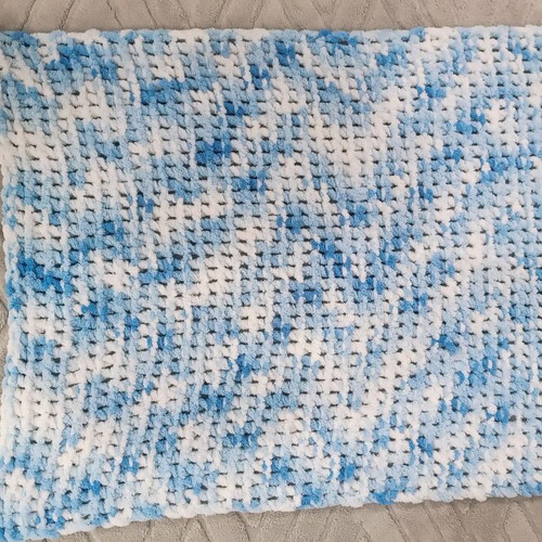 Baby handmade knitted blanket like new