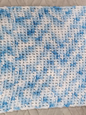 Baby handmade knitted blanket like new
