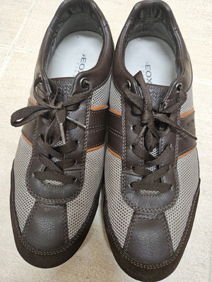 Ανδρικά δερμάτινα sneakers Geox σαν καινούργια, μπεζ και καφέ, νούμερο 43