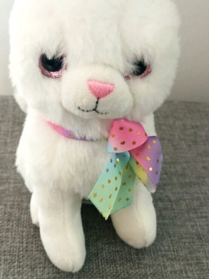 Plush cat like new