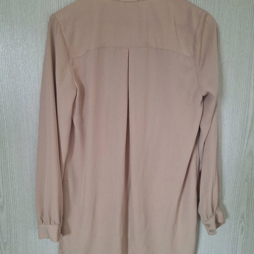 Forever 21 women's beige shirt size medium like new without buttons