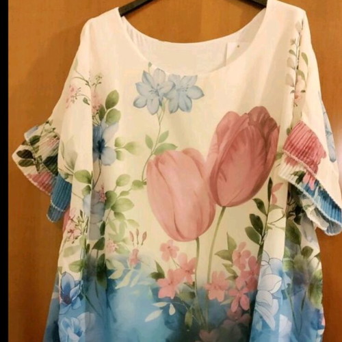 Blouse with flowers and pleated sleeve new, multicolor