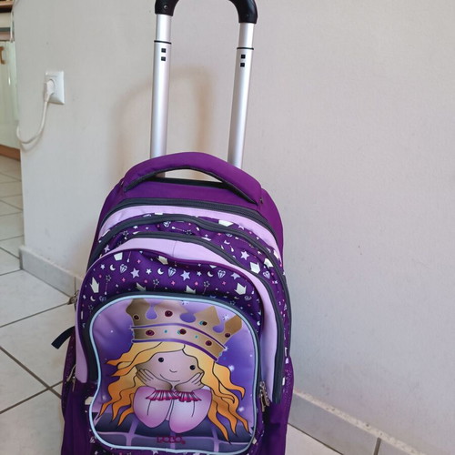 Polo school backpack like new, wheeled with 4 compartments