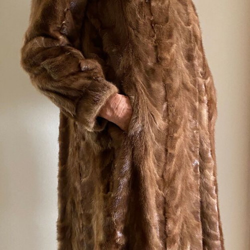 Vintage mink fur coat size S/M like new, brown