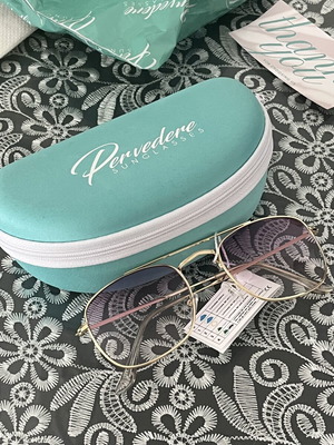 Pervedere sunglasses with gold metal frame and tinted lenses new