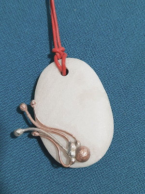 Handmade necklace new with natural stone, copper and silver