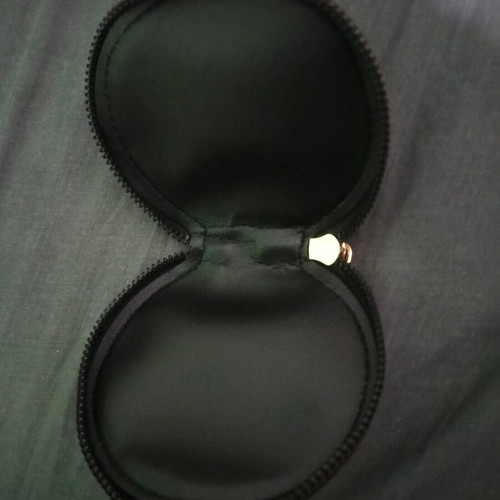 Guess wallet like new, black