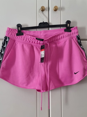 Nike shorts new, original, size L, pink fuchsia
