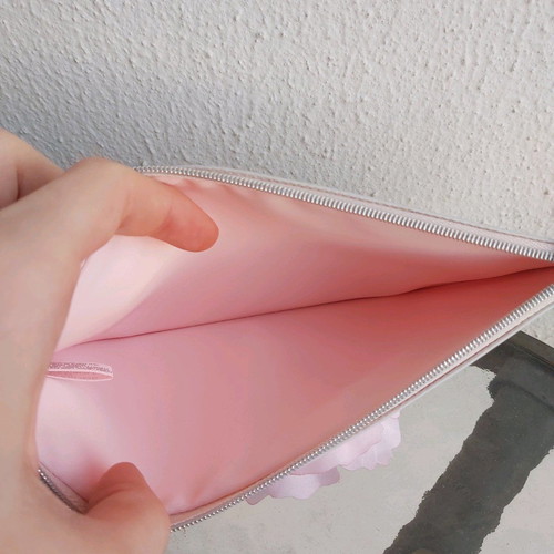 Viktor&Rolf flower light pink cosmetic case new with flower design