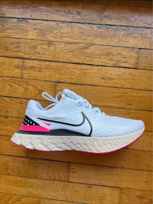Nike Infinity αθλητικά παπούτσια καινούργια, μέγεθος 43, άσπρα