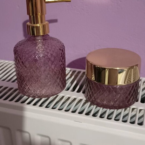Bathroom set new, soft purple and gold