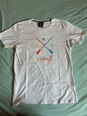 Vinyl Art Clothing white graphic t-shirt size L like new