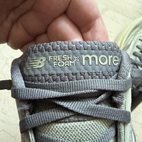 New Balance Fresh Foam More running shoes size 43, green