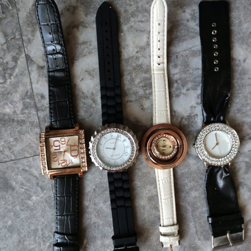 Women's watches used, pack of 6 pieces