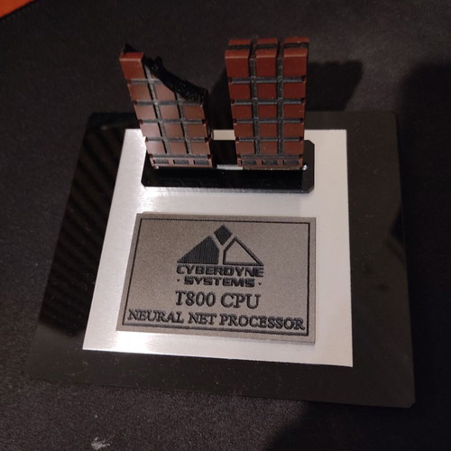 Terminator T-800 Neural Net Processor replica like new with resin base
