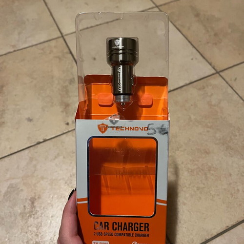 Car charger with 2 fast charging ports new