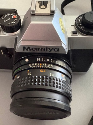 Mamiya ZE camera used with leather bag