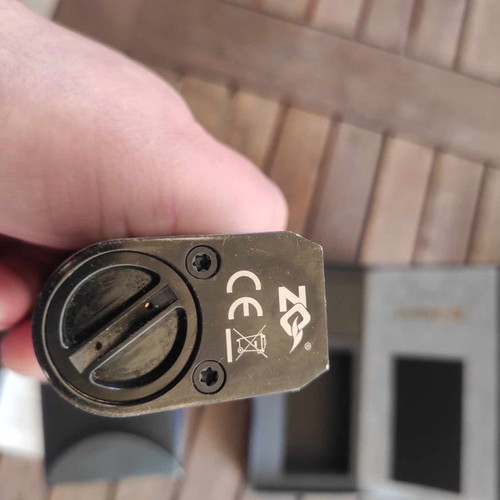 Essent DNA75c Box Mod by ZQ Vapor like new, full black