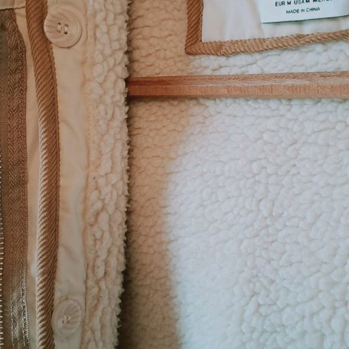 Bershka jacket used, beige long with removable lining and fur hood