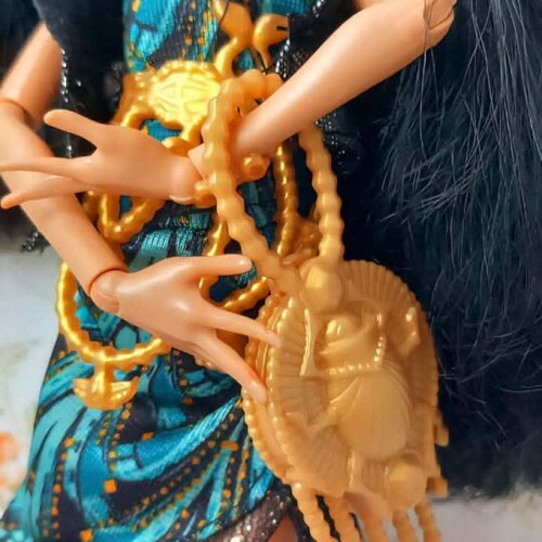 Monster High Cleo de Nile Frights Camera Action doll like new