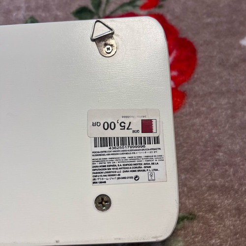 Zara kids hanger like new
