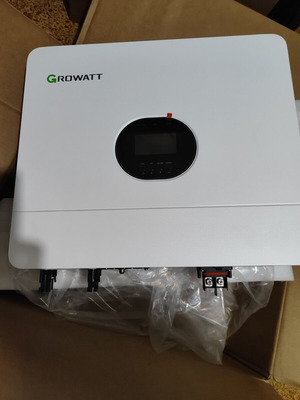 Growatt SPF6000 ES Plus 6.2kW Off-Grid Inverter new with accessories