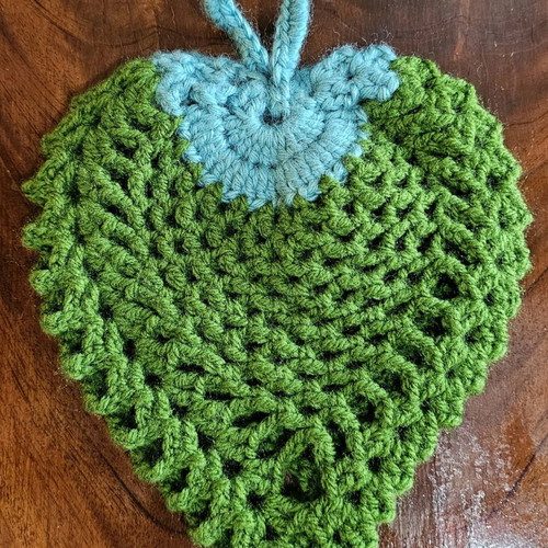 Handmade knitted decorative hearts and fruits set new
