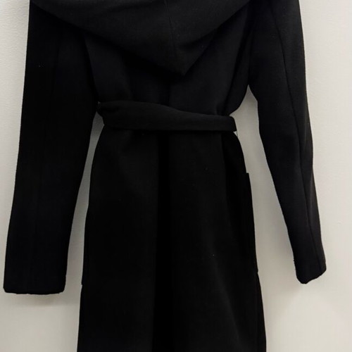 BSB coat with belt and hood like new, black