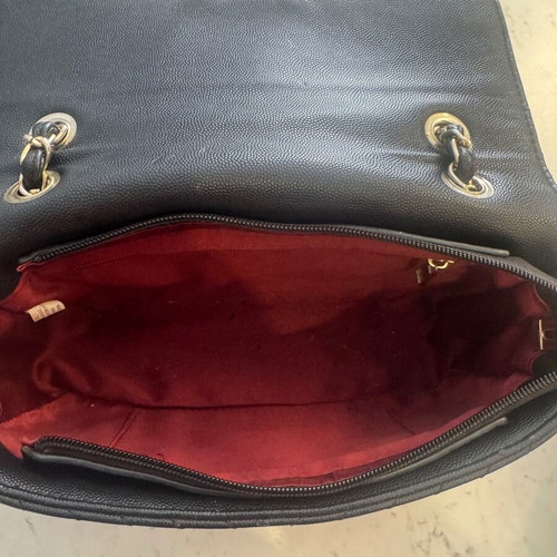 Bag crossbody black like new, medium size