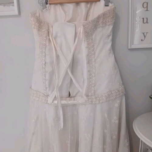 Boho wedding dress used with adjustable bust