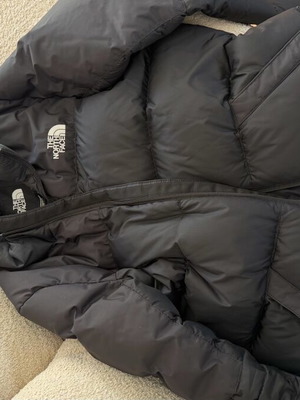 The North Face oversized black puffer jacket like new, size L