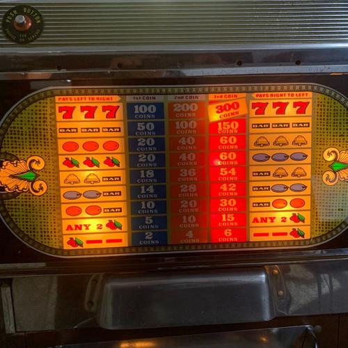 Bally Manufacturing Chicago USA slot machine used, authentic 1960 collectible
