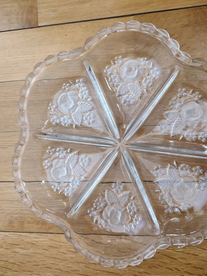 Κρυστάλλινη πιατέλα με floral σχέδιο σαν καινούργιο