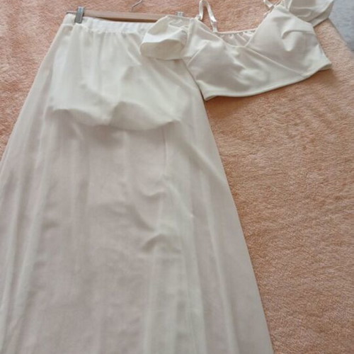 Women's set with blouse and skirt like new, white
