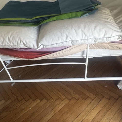 Half-double bed with mattress
