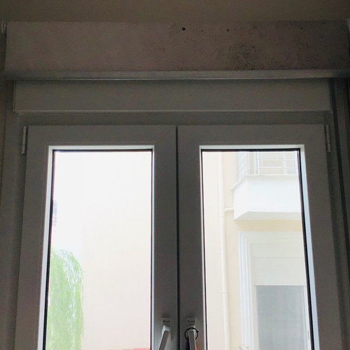 Kitchen window roller blind with bread theme like new