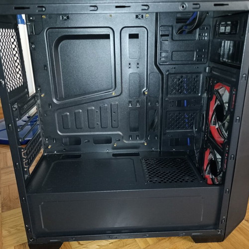 Innovator Starship Midi Tower computer case with side window