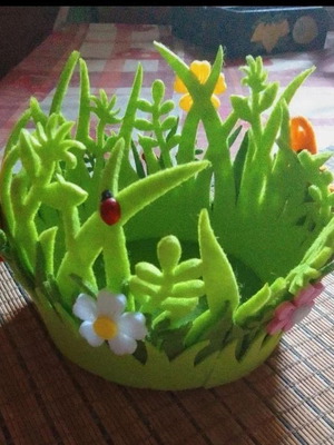 Handmade Easter decorative basket like new