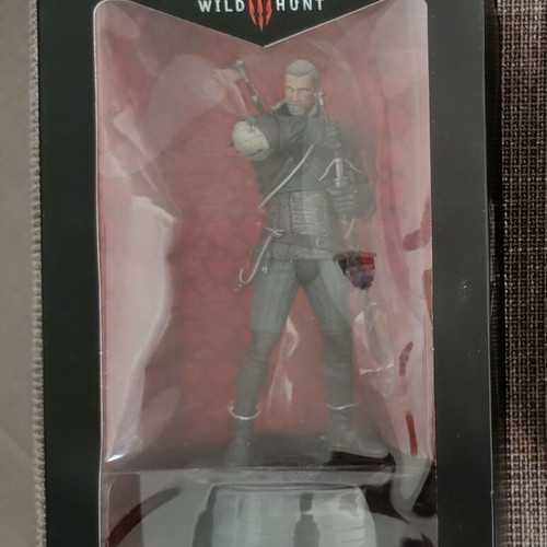 Geralt of Rivia figure Dark Horse Comics The Witcher 3 Wild Hunt new, 22cm