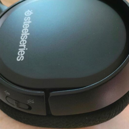 SteelSeries Arctis 1 headset like new